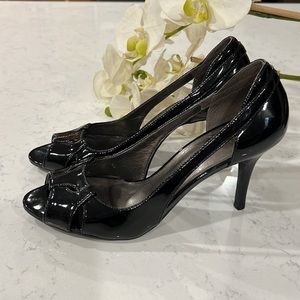 Talbots patent leather open toe women’s black high heel shoes, size 9